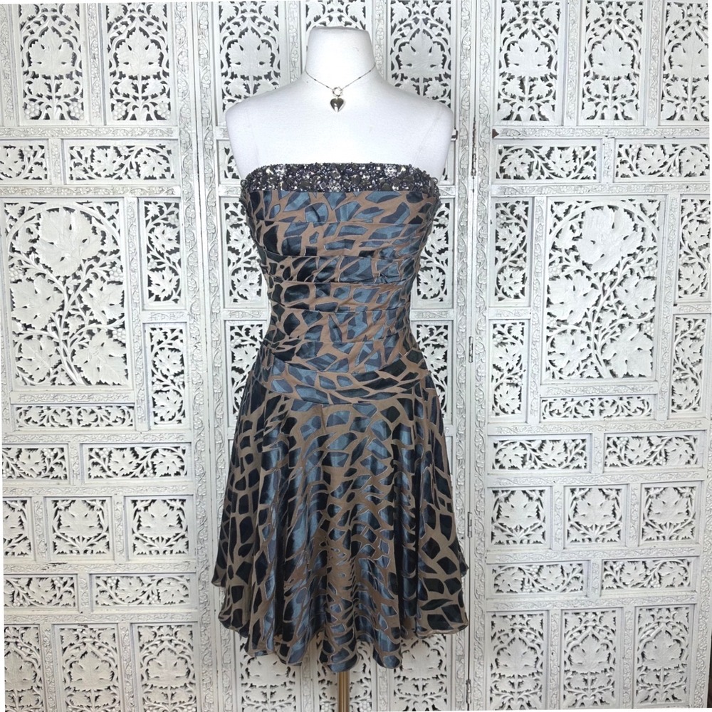 Tony Bowls Evenings Silk Giraffe Animal‎ Print Ruched Strapless Beaded Dress